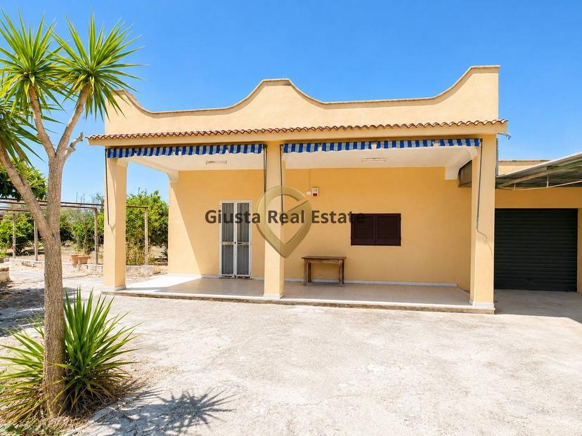 Villa in Contrada Lamia S.N.C, Oria