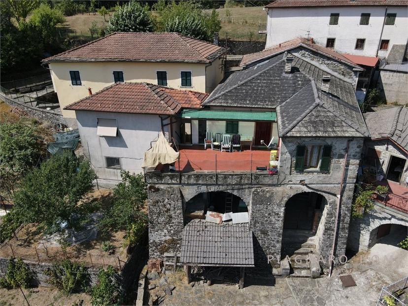 Rustico in Via Canale 6, Zeri — foto 2 di 5