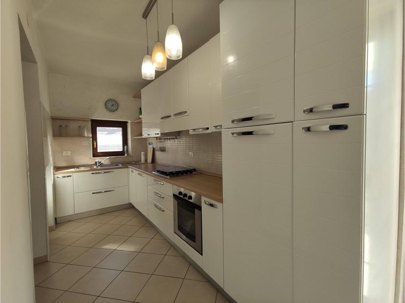 Trilocale in Via Roma Frazione San Pietro 57, Montoro — foto 2 di 5