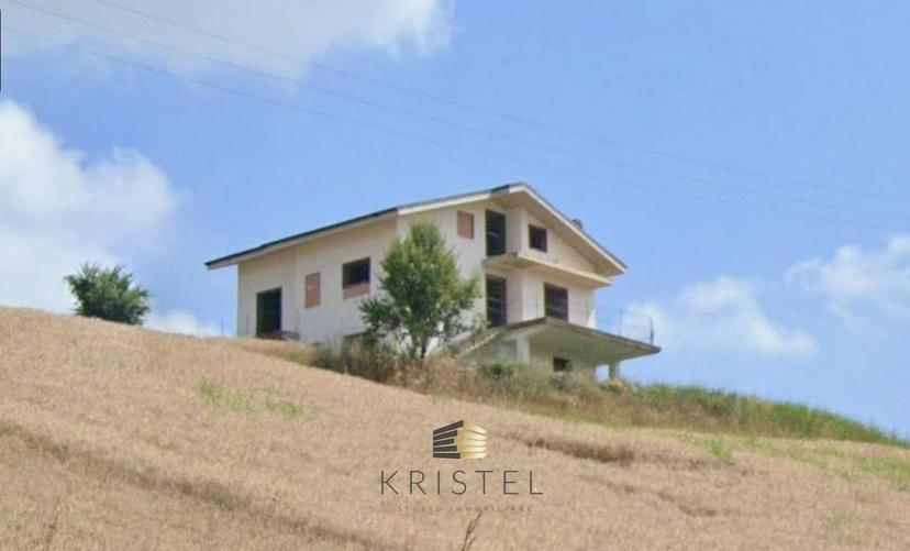 Villa in Via Strada Fagnano, Città Sant'Angelo — foto 4 di 4