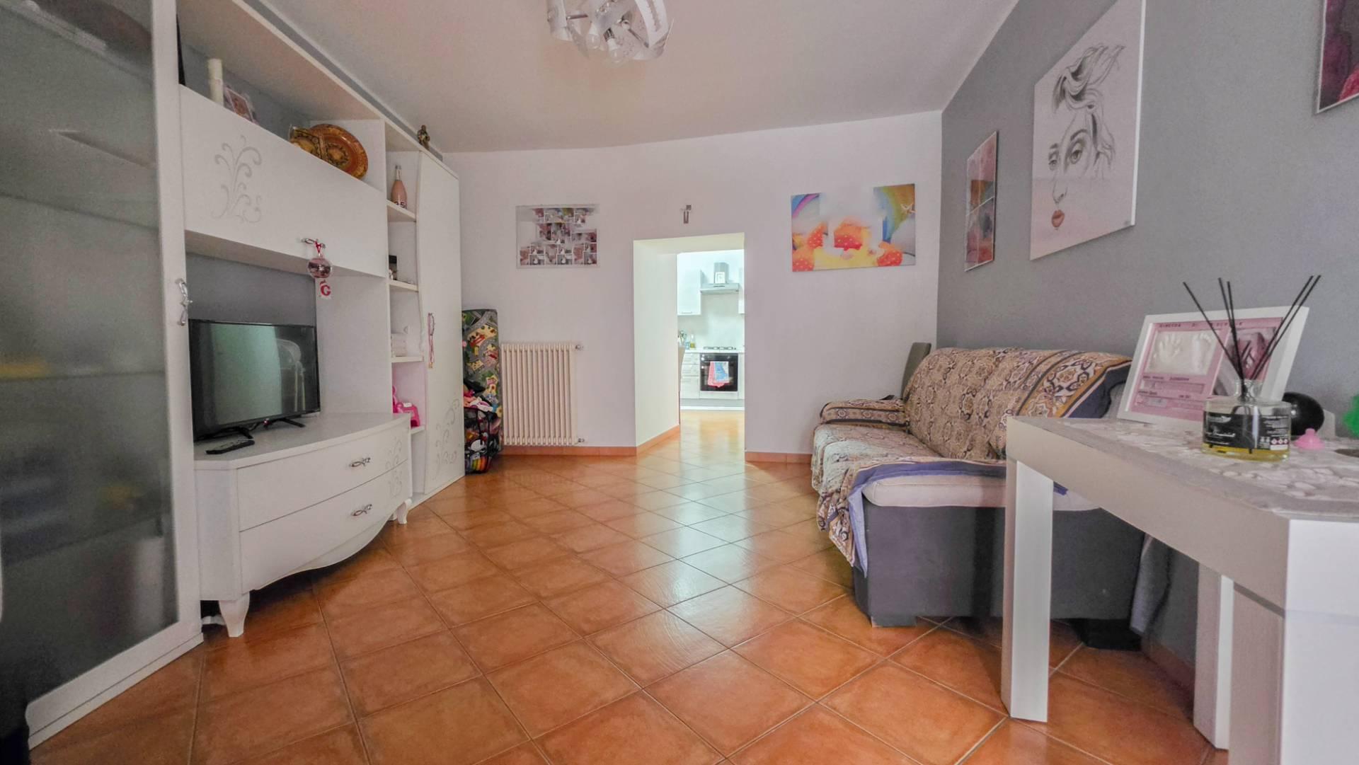 Casa indipendente in Via Federico II di Svevia 22, Andria