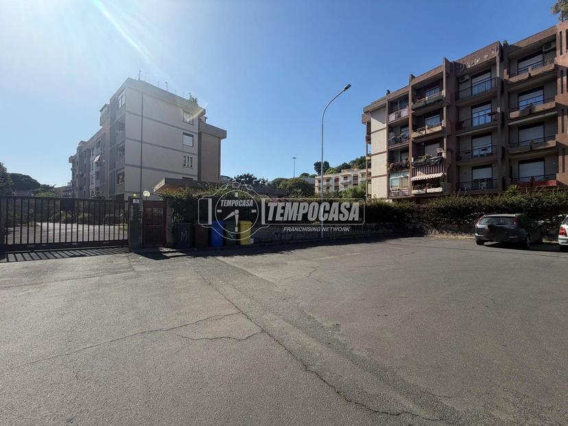 Trilocale in Via Rimini Roberto, Catania