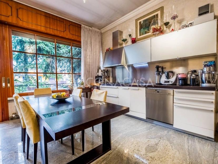Villa unifamiliare in Via l. Settembrini 3, San Giovanni Lupatoto — foto 2 di 5