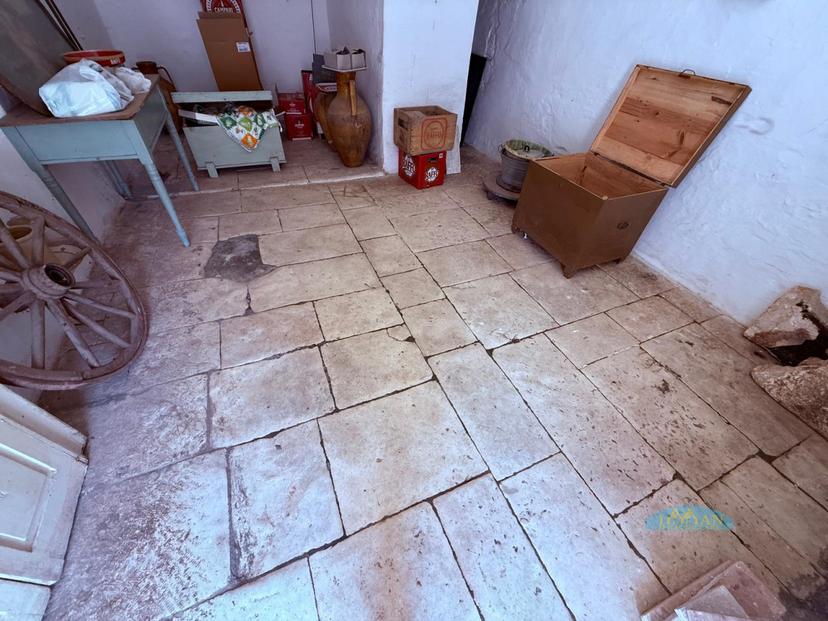 Casa indipendente in Vico II Santoro Urgesi, Ceglie Messapica — foto 4 di 5
