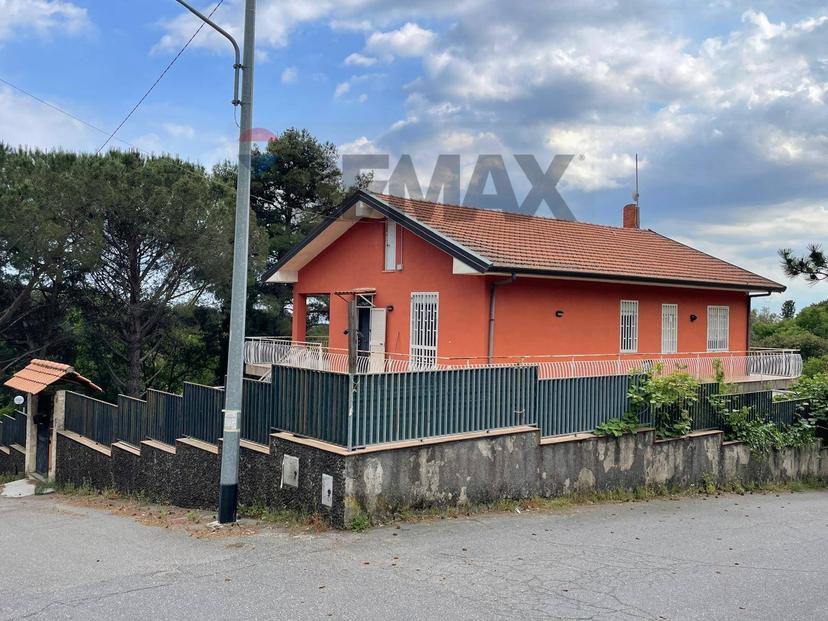 Villa in Via Cesare Beccaria 10, Pedara — foto 3 di 5