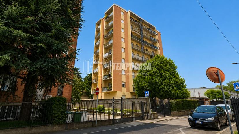 Trilocale in Via San Martino, Cesano Maderno — foto 3 di 5
