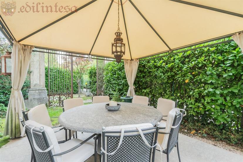 Villa a schiera in Via Parrocchiale 3, Besana in Brianza