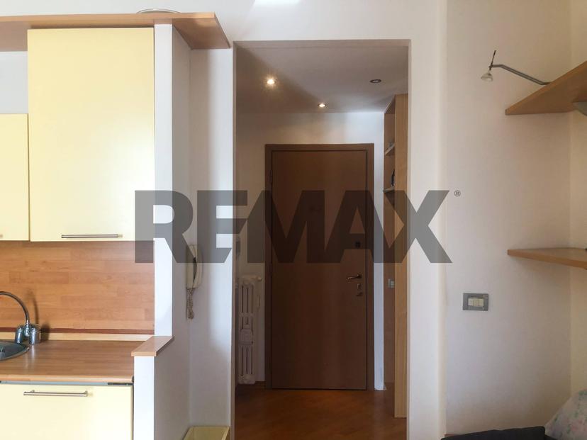 Monolocale in Via Iseo 13, Monza — foto 2 di 5