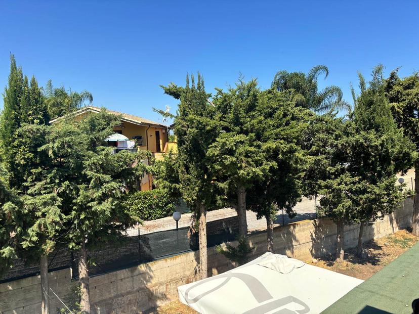 Villa a schiera, Campofelice di Roccella — foto 2 di 5