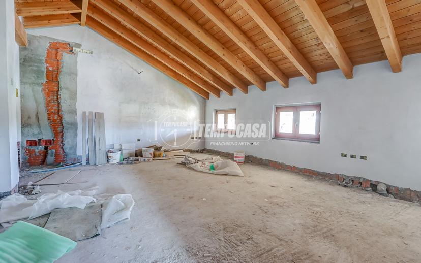 Trilocale in Via Enrico Berlinguer 5, Cardano al Campo — foto 3 di 5