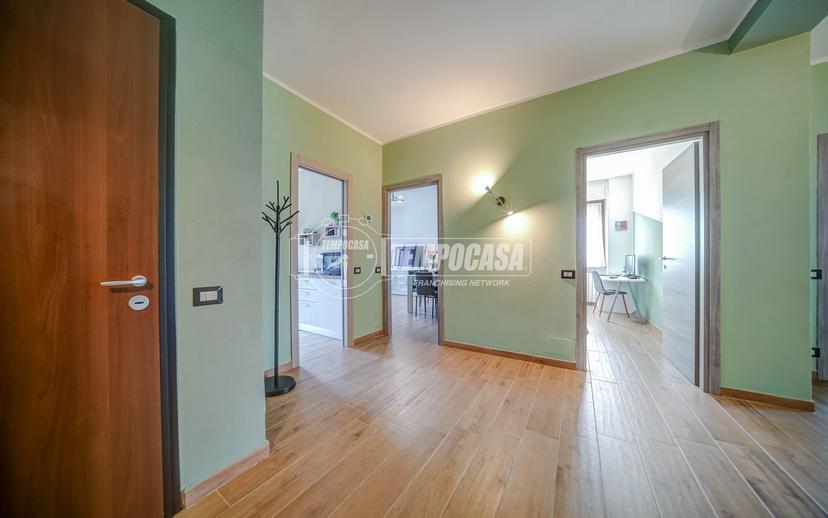 Trilocale in Via Pietro Maroncelli 2, Cassano Magnago — foto 3 di 5