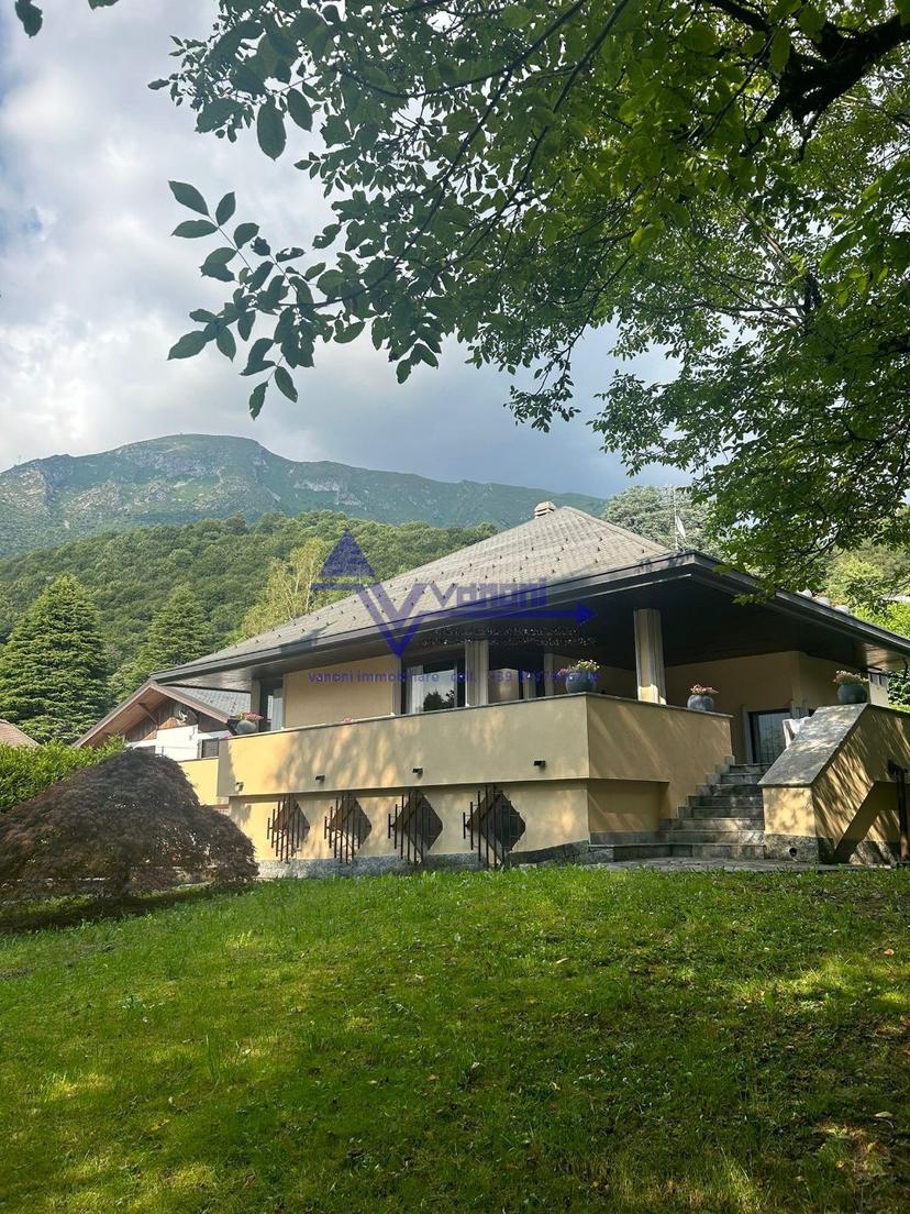 Villa, Cremeno — foto 4 di 5