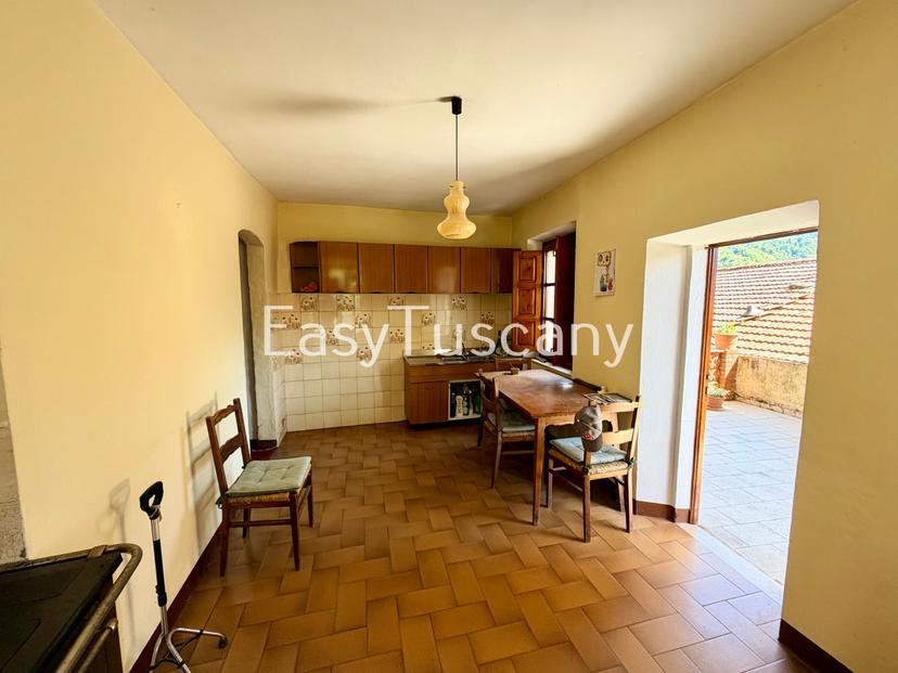 Appartamento in Via Corrado Pollera 27, Villa Basilica — foto 2 di 5