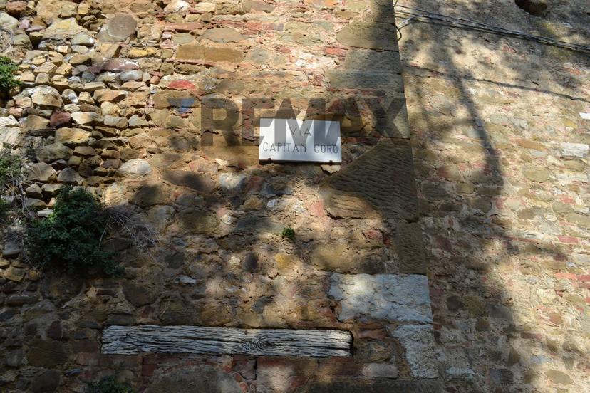 Castello in Via Capitan Goro Snc, Bucine — foto 2 di 5