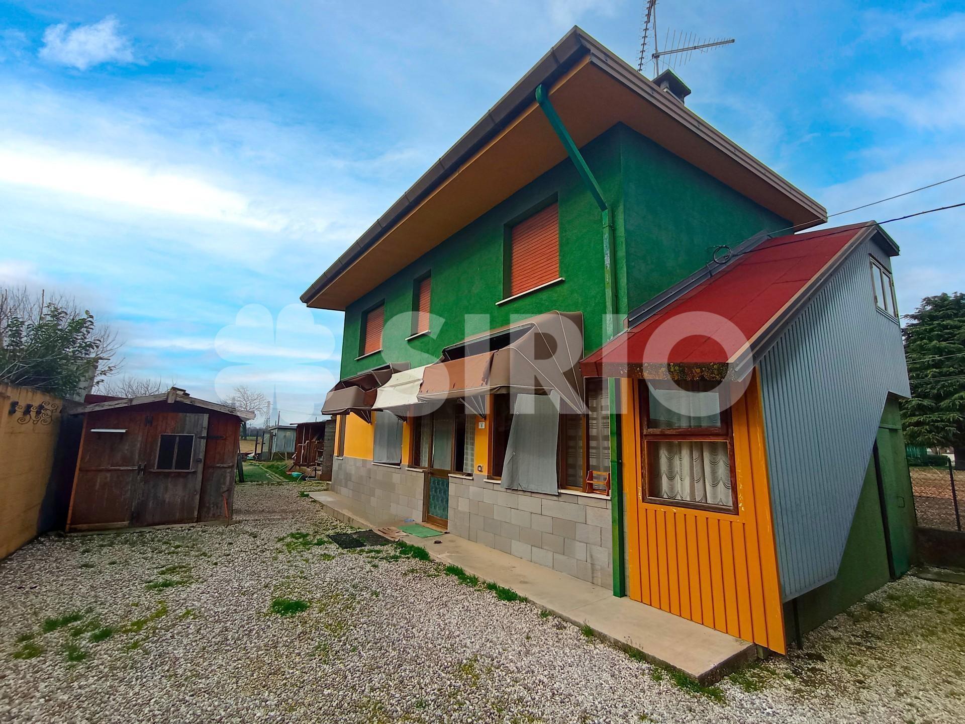 Villa unifamiliare in Via Codroipo, Castions di Strada