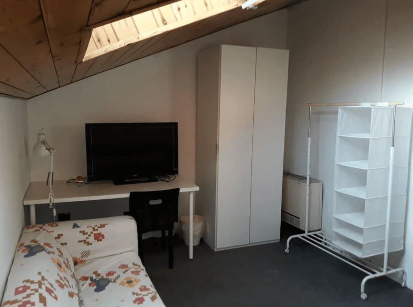 Stanza in appartamento in Via Don Luigi Milani, Robecco sul Naviglio — foto 4 di 5