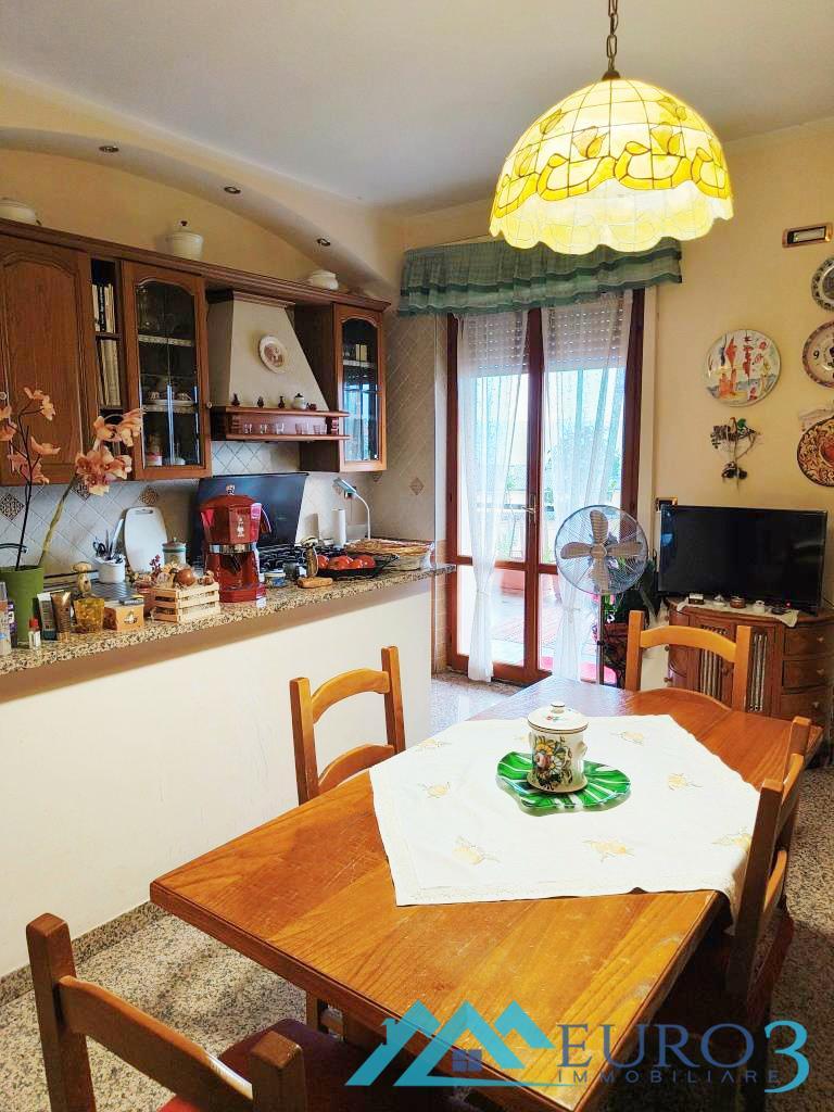 Attico, Castel di Lama — foto 3 di 5