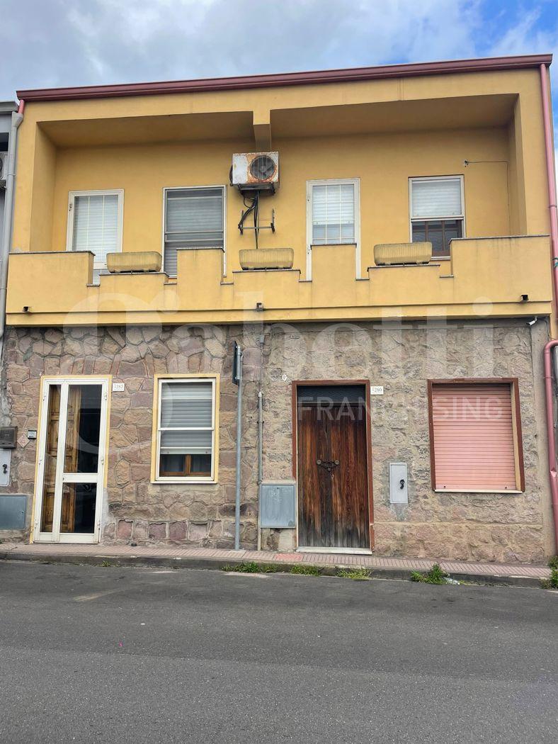 Casa indipendente in Via Giovanni XXIII  282, Santa Giusta — foto 3 di 5