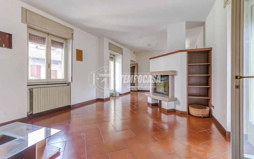 Quadrilocale in Via Gallidabino Cesare 21/25, Somma Lombardo — foto 4 di 5