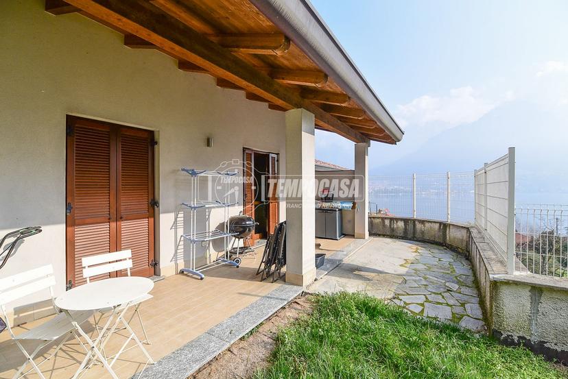 Villa in Via Privata Monsignor Giorgio Zunini, Oliveto Lario — foto 4 di 5