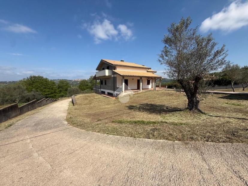 Villa in Via Commenda, Montefiascone — foto 2 di 5