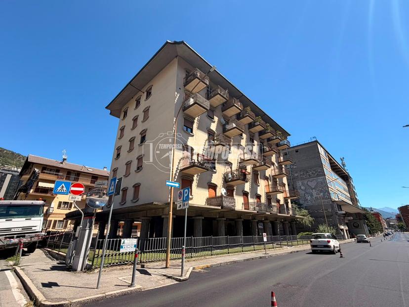Trilocale in Via Chambery 100, Aosta — foto 3 di 5