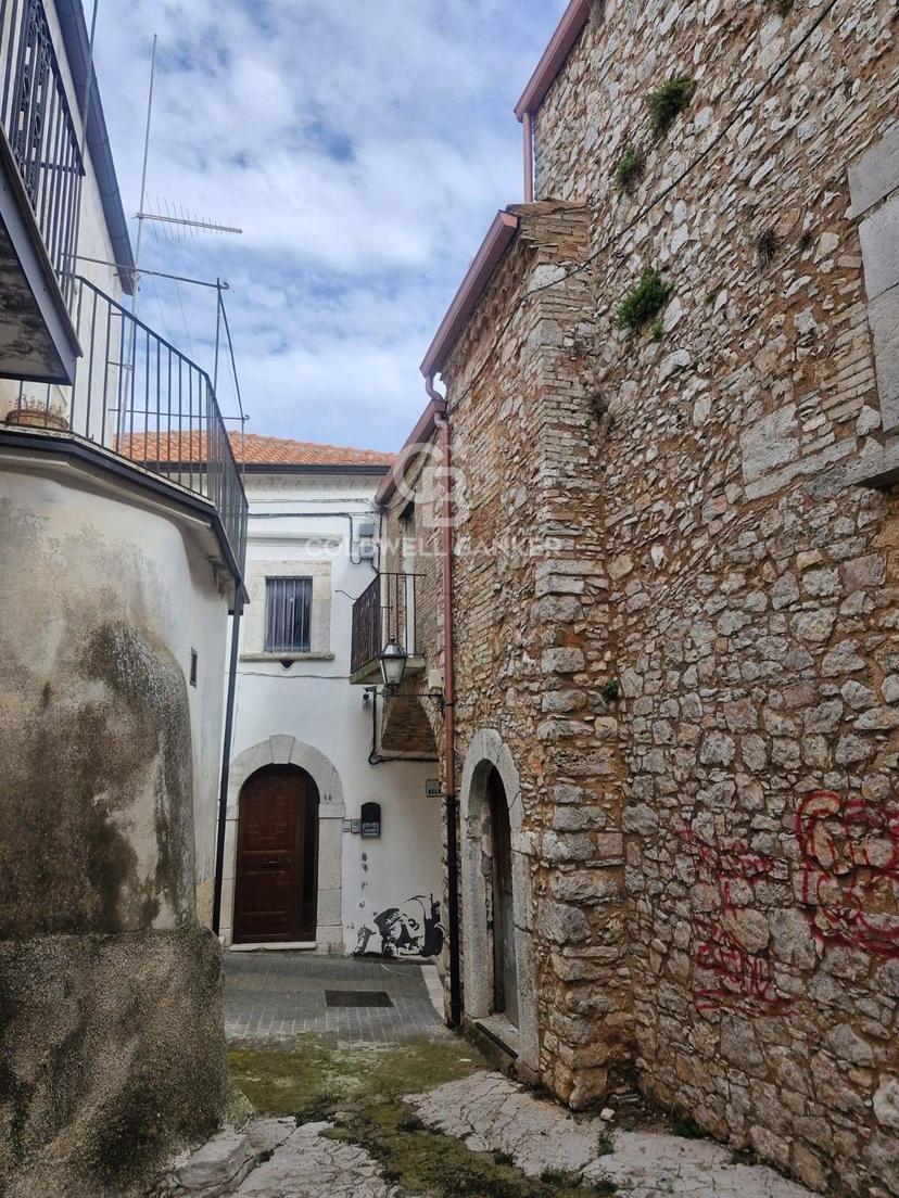 Casa indipendente in Via Belvedere, Rignano Garganico — foto 4 di 5