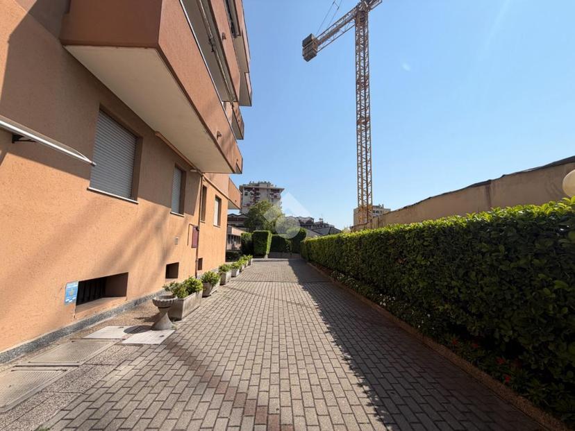 Bilocale in Viale Ortles 82, Milano