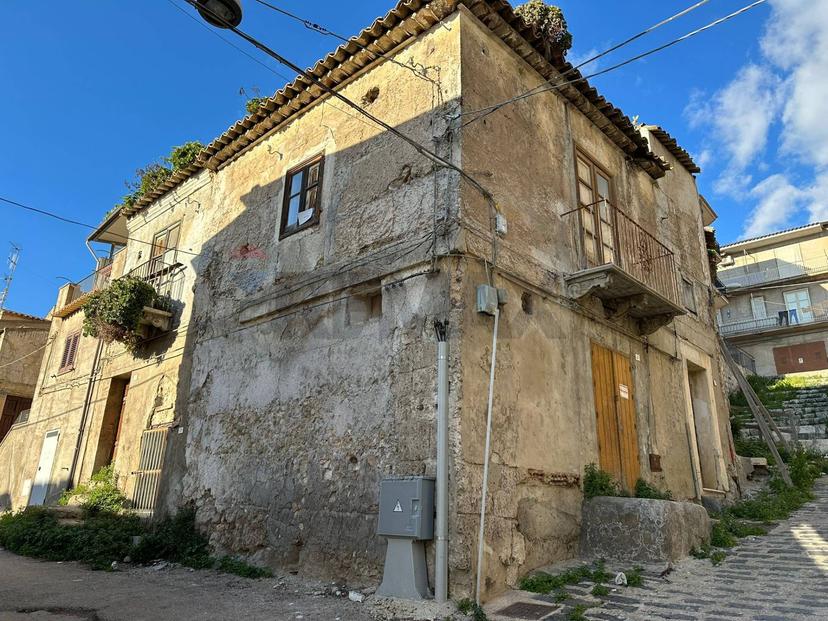 Rustico in Via Fratelli Cairoli 31-33-35, Palma di Montechiaro — foto 4 di 5