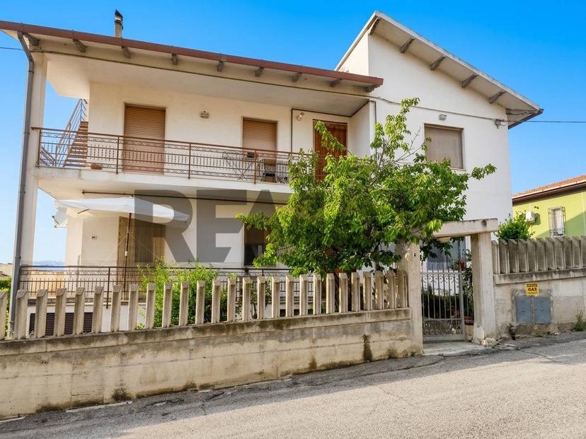 Appartamento in Via Pirandello 2, Cappelle sul Tavo — foto 4 di 5