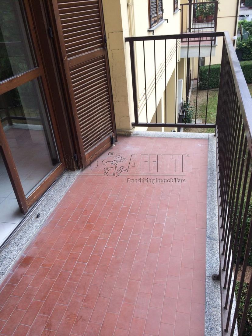 Bilocale in Via XXV Aprile 92/B, Limbiate — foto 4 di 5