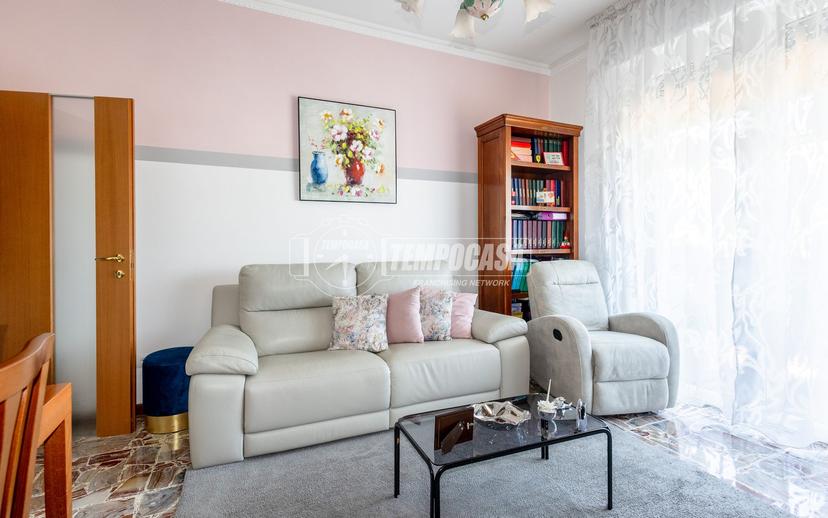 Trilocale in Via Fratelli Bandiera, Reggio nell'Emilia — foto 2 di 5