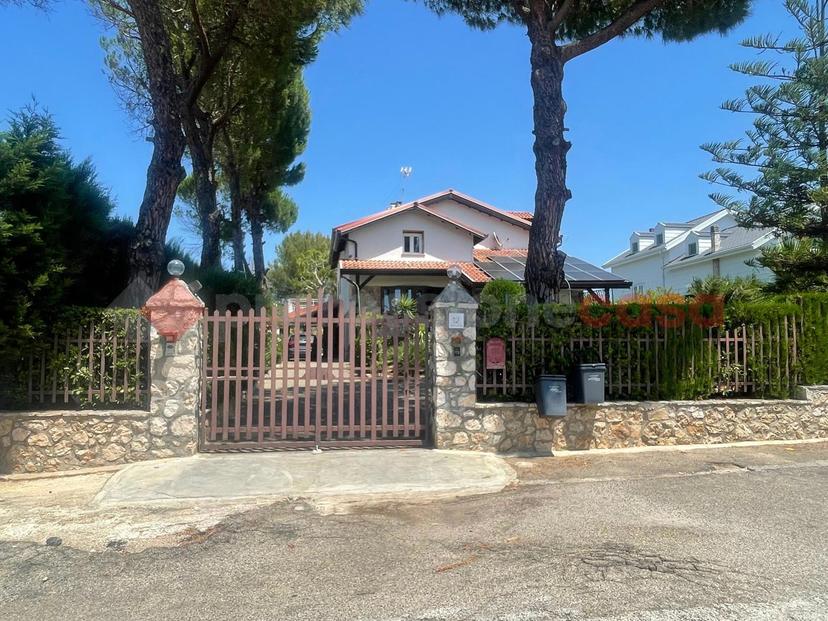 Villa in Viale del Club 6, Statte — foto 4 di 5