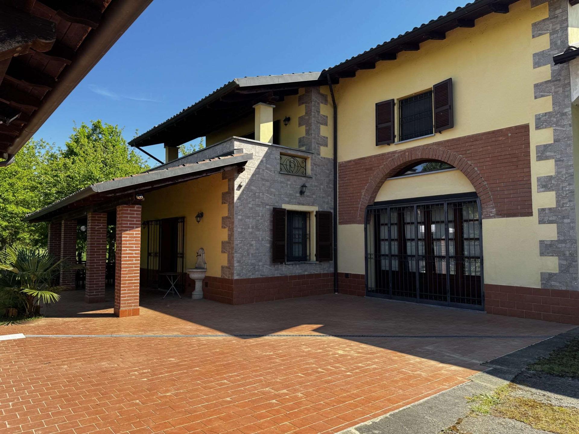 Casa indipendente, Oviglio