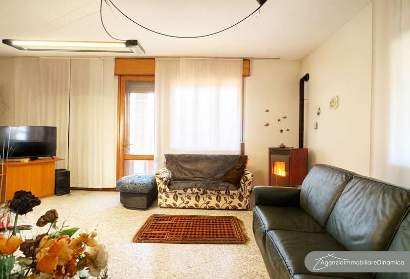 Villa unifamiliare in Roma, Oderzo — foto 2 di 5