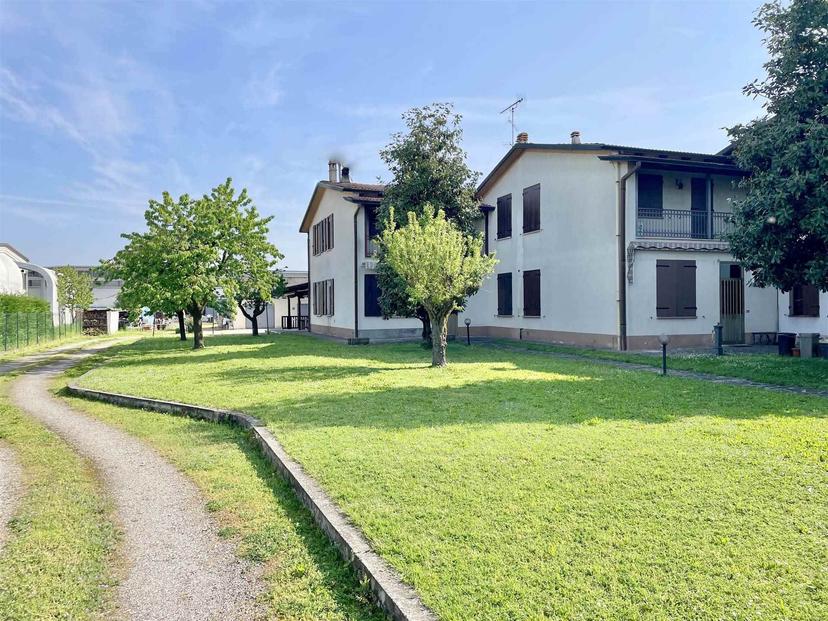 Villa a schiera, Borgo Virgilio — foto 2 di 5