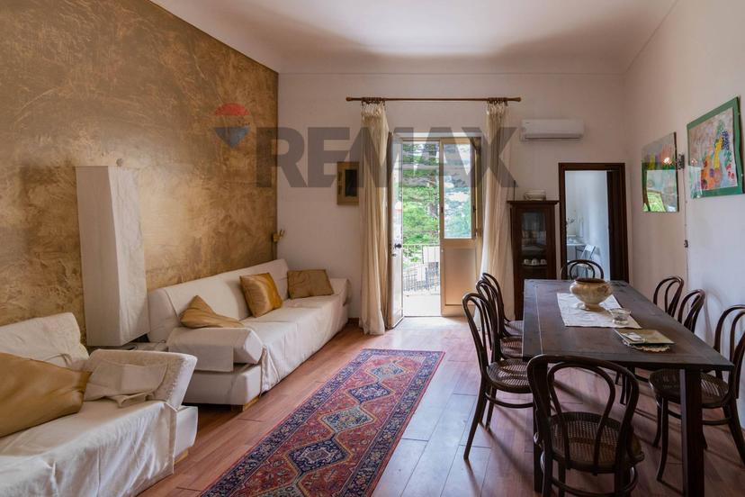 Casa indipendente in Via San Pietro 5, Licodia Eubea — foto 2 di 5