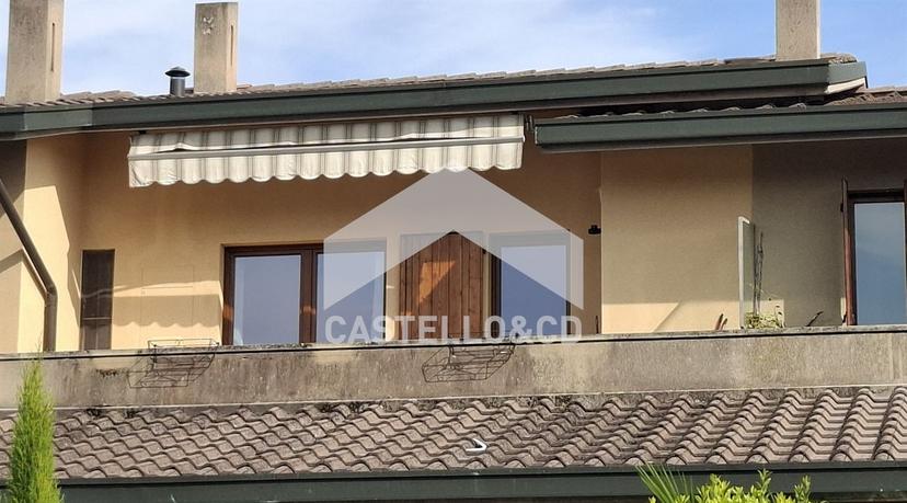 Trilocale in Via San Zeno 105, Desenzano del Garda — foto 2 di 5
