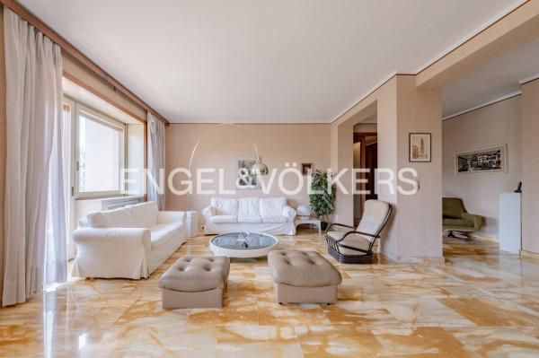 Appartamento in Via Antonio Canova 39, Milano