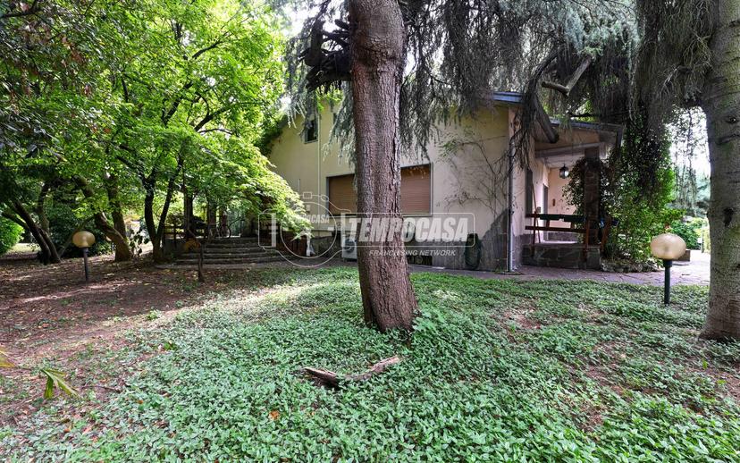 Villa in Via della Camelia 5, Segrate — foto 3 di 5