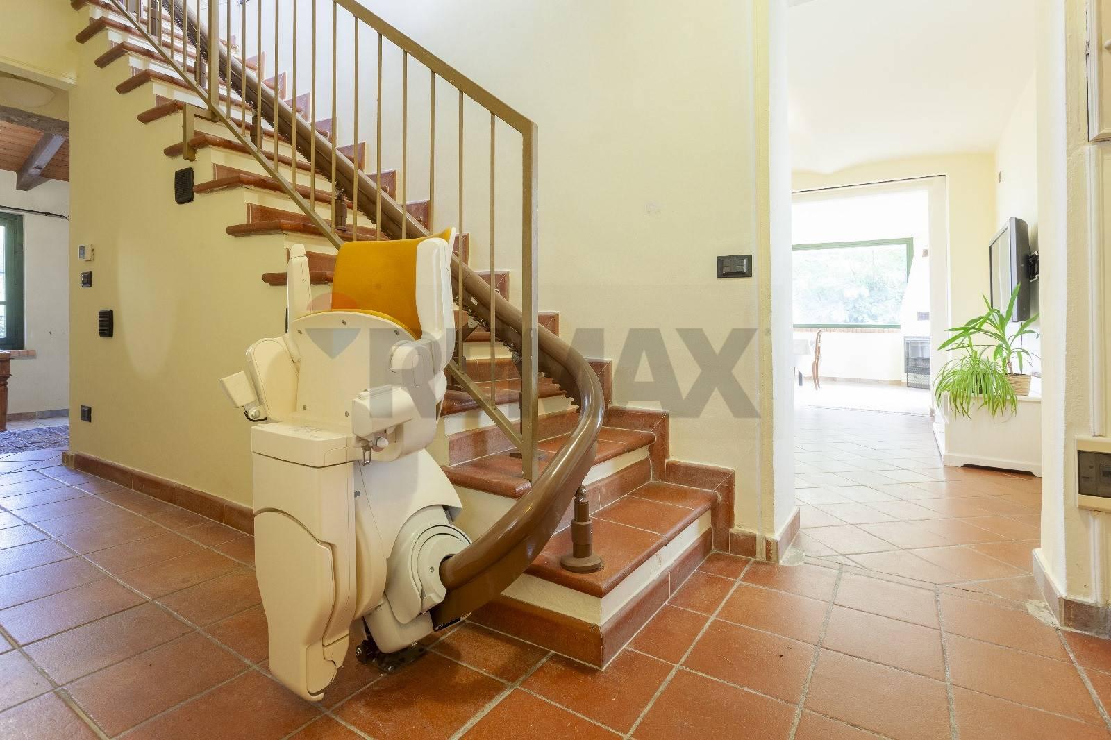 Villa in Strada Maestra 71, Marentino