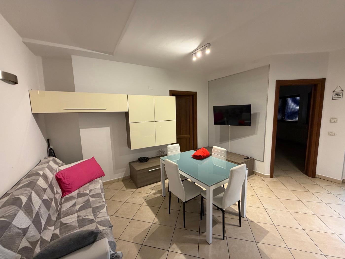 Bilocale in Via Viatalone 20, Terni