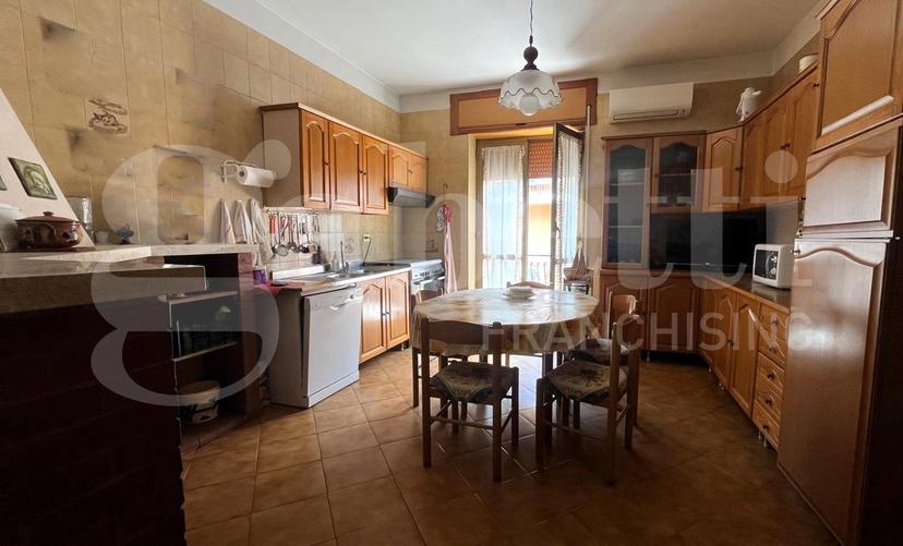 Casa indipendente in Via Cales, Calvi Risorta — foto 3 di 5