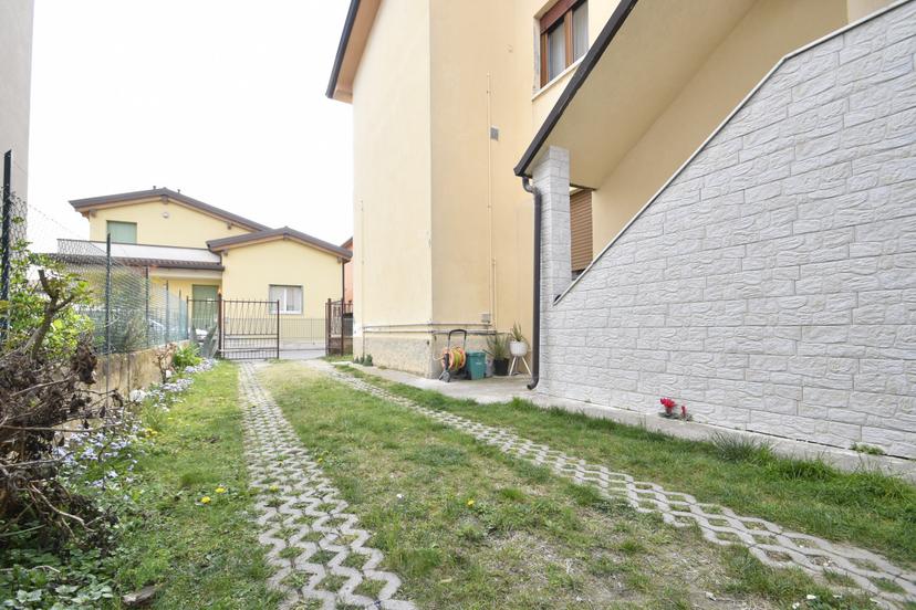 Villa in Via Girolamo Barbieri 12, Bussolengo — foto 4 di 5