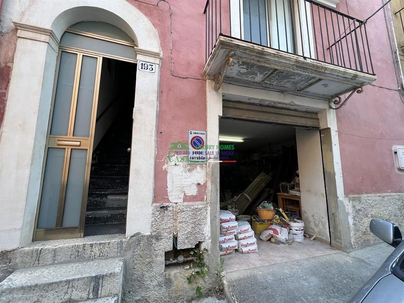 Casa indipendente in Via Fratelli Belleo, Ragusa — foto 2 di 5