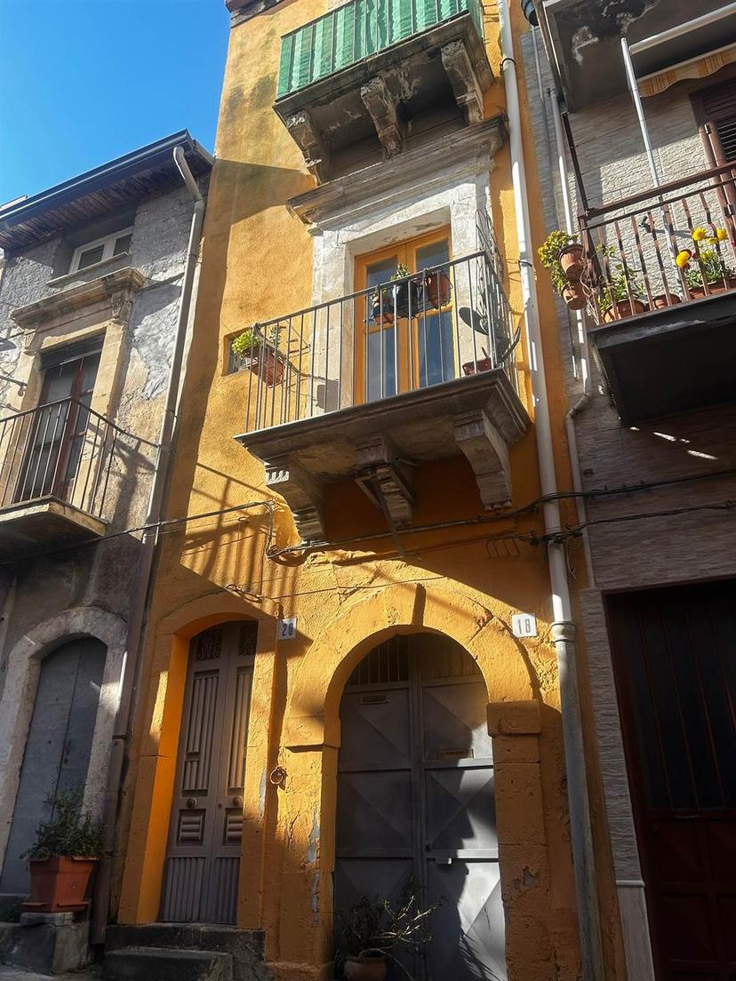 Casa indipendente in Via Raffaello Sanzio, Militello in Val di Catania — foto 2 di 4