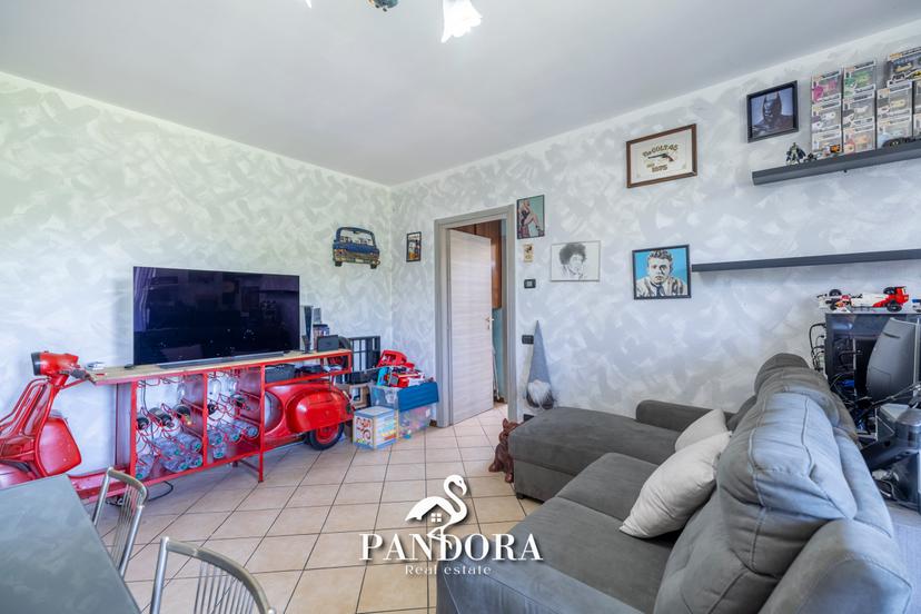 Appartamento in Via Fratelli Bronzetti 29a, Gallarate