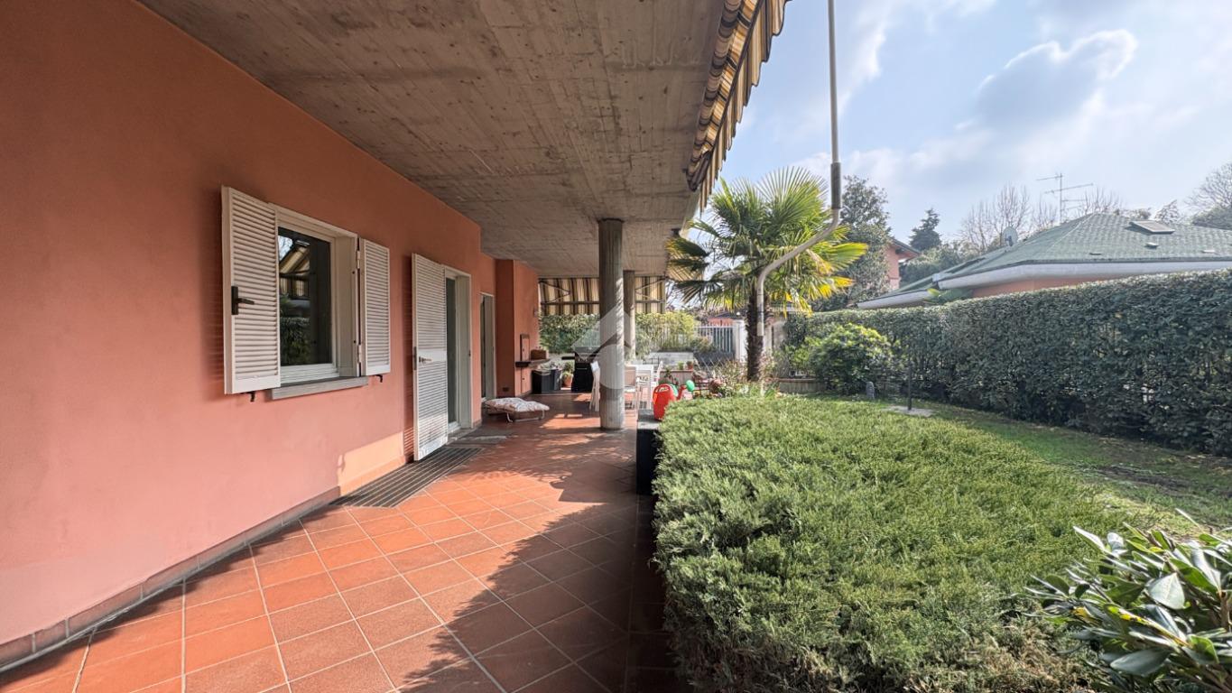 Villa in Via Monviso 42, Monza