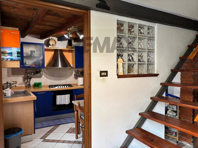 Bilocale in Via Mazzini 15, Binago — foto 4 di 5