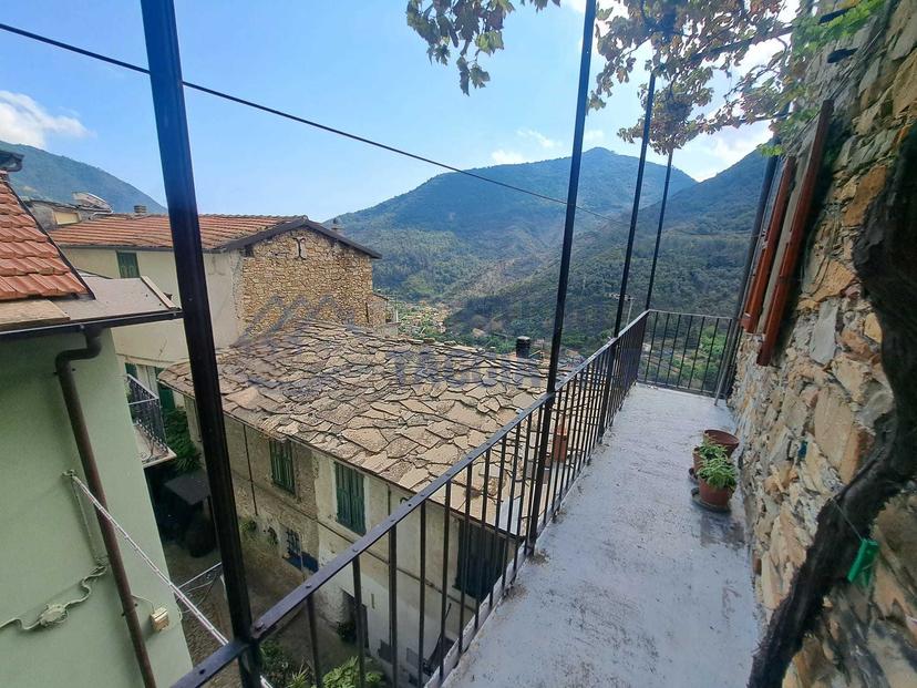 Porzione di casa in Via Roma, Montalto Carpasio — foto 5 di 5